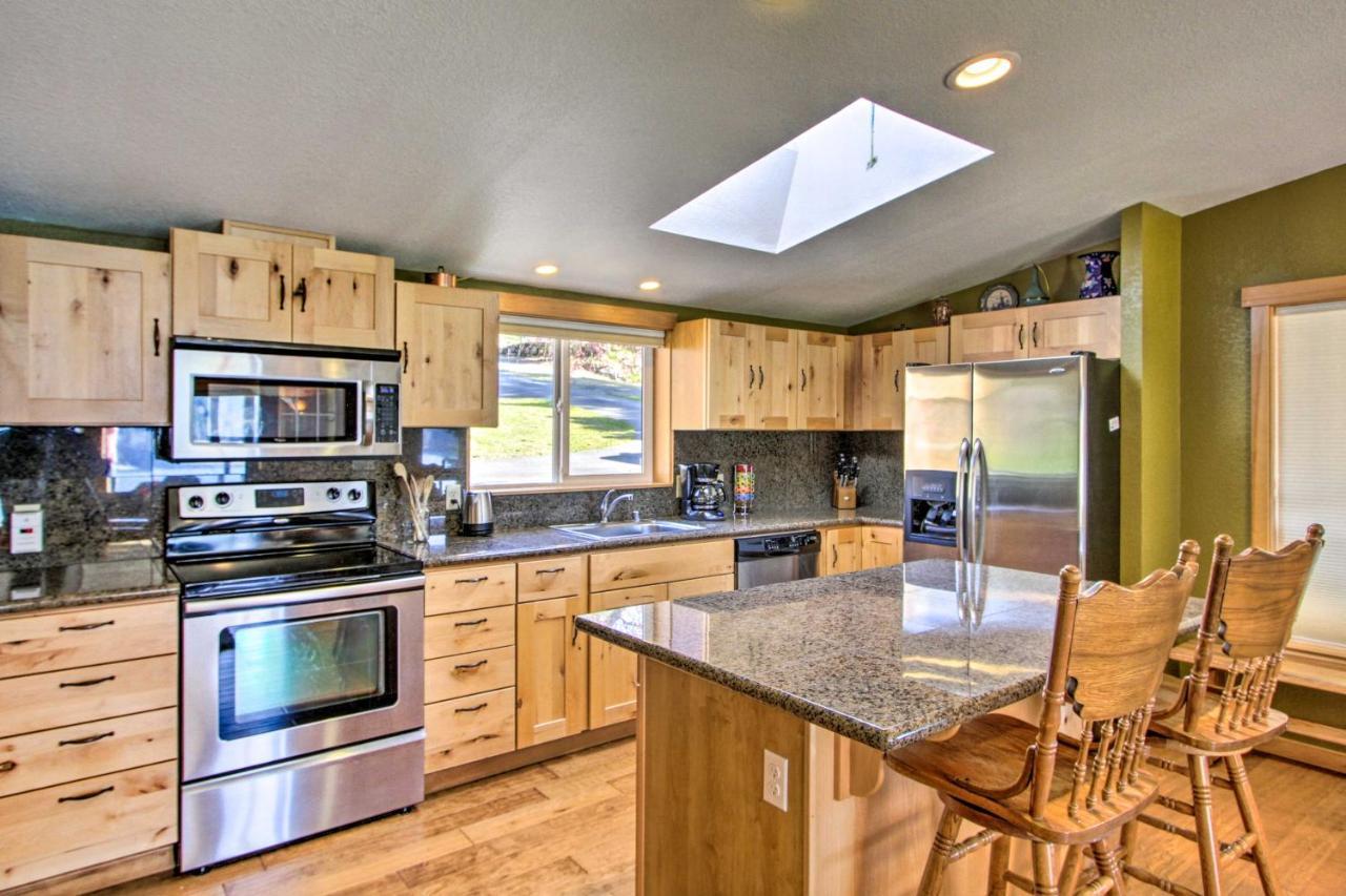Mineral Lakefront Cabin With Stunning Mountain Views And Dock! מראה חיצוני תמונה